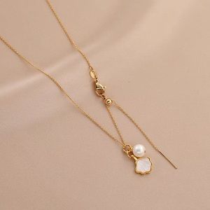 Fresh water pearl pendant necklace